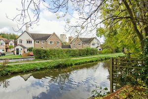 Photo 13- click for photo gallery